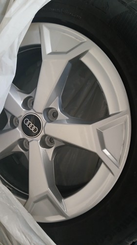 Cerchi auto con gomme - con, gomme.
