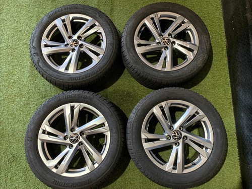 Cerchi lega con gomme - cerchi, in