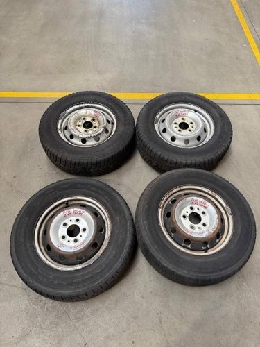 Gomme con cerchi in ferro - gomme,