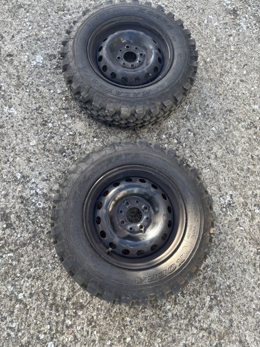 Gomme tacchettate con cerchio